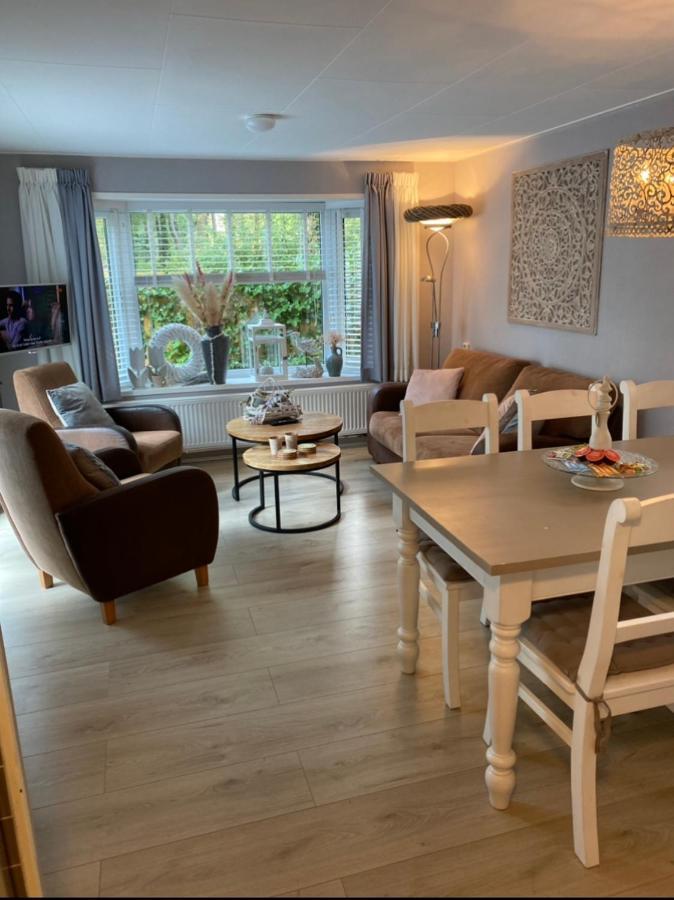 Luxe Chalet Met Prachtig Terras Op De Veluwe , Veel Privacy Hoenderloo Exterior foto