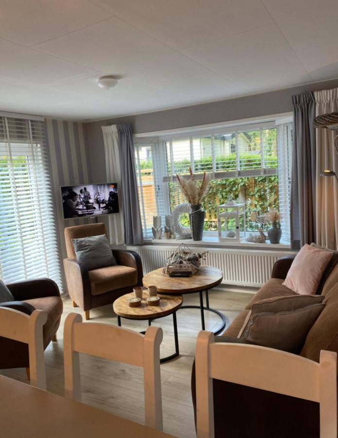 Luxe Chalet Met Prachtig Terras Op De Veluwe , Veel Privacy Hoenderloo Exterior foto